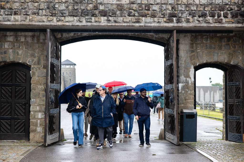 ועידת התביעות  משיקה "מסלול זיכרון" באתר מחנה הריכוז מאוטהאוזן באוסטריה בהנחיה של נכדי שורדי שואה